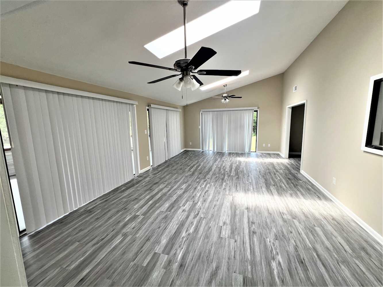 5006 Stoney Point Cir photo 3