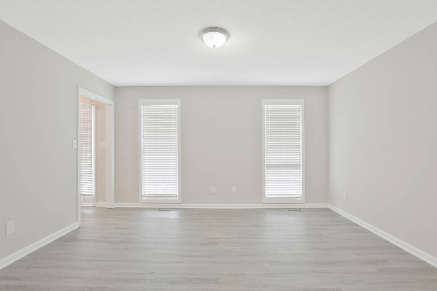 124 Ardmore Pl photo 2