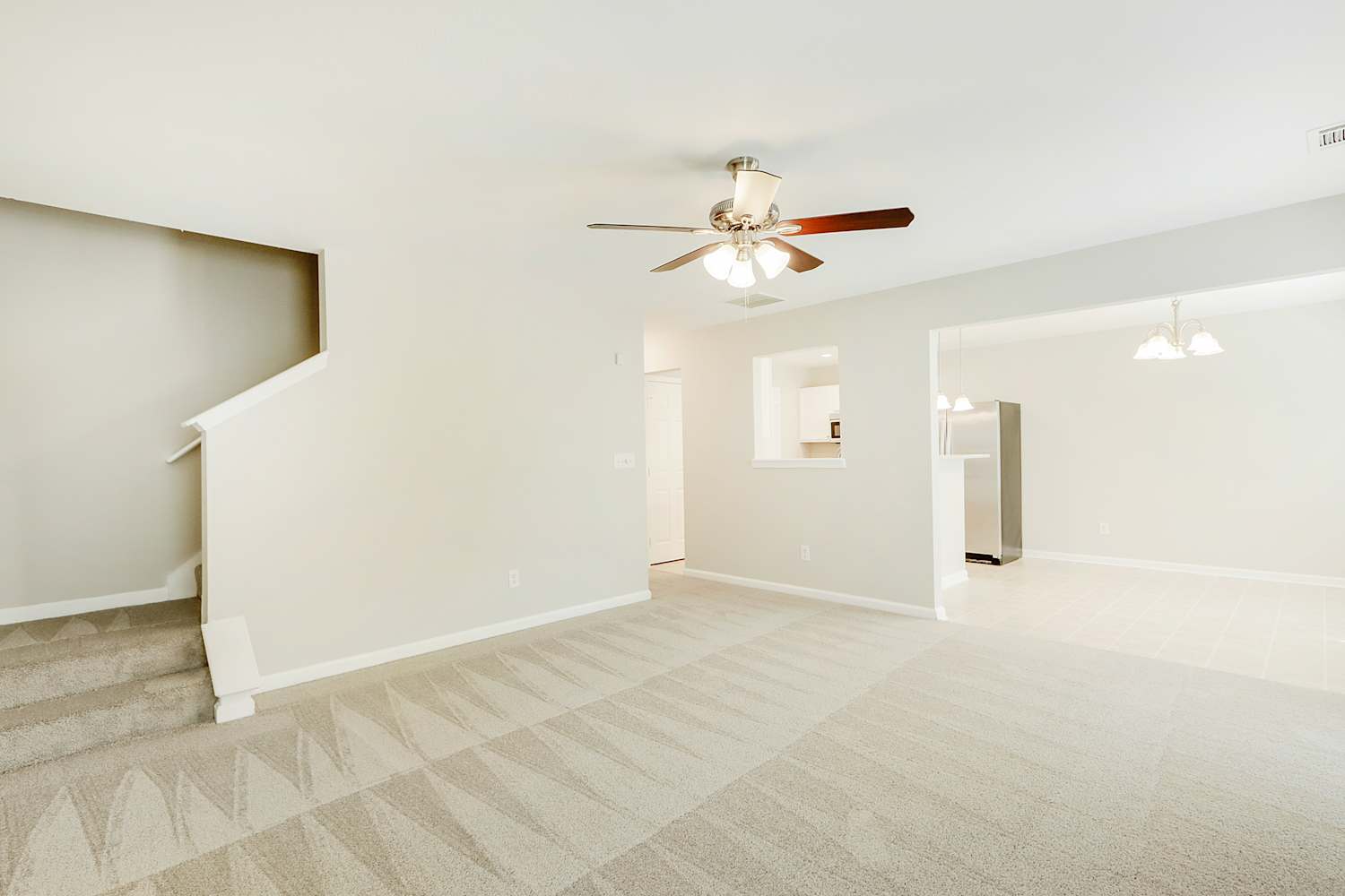4645 Ravenwood Loop photo 3