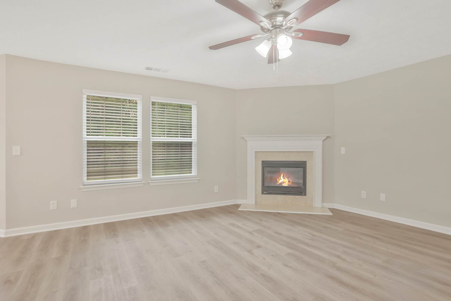5327 Paddington Ln photo 5
