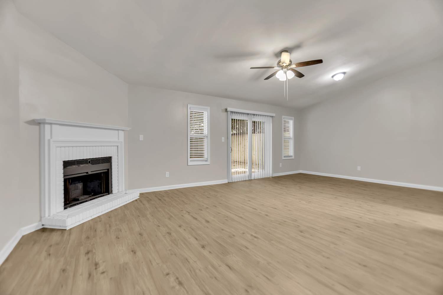 4680 Cedar Park Trl photo 3