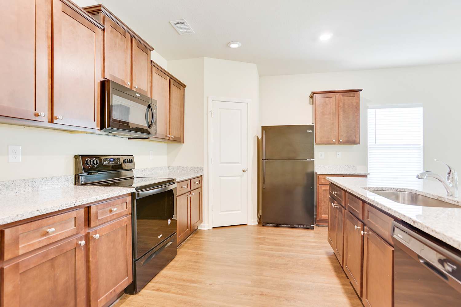 3465 Ridge Hill Pkwy photo 5