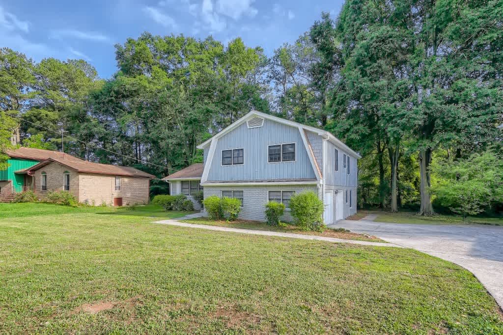 2360 Sandgate Rd photo 2