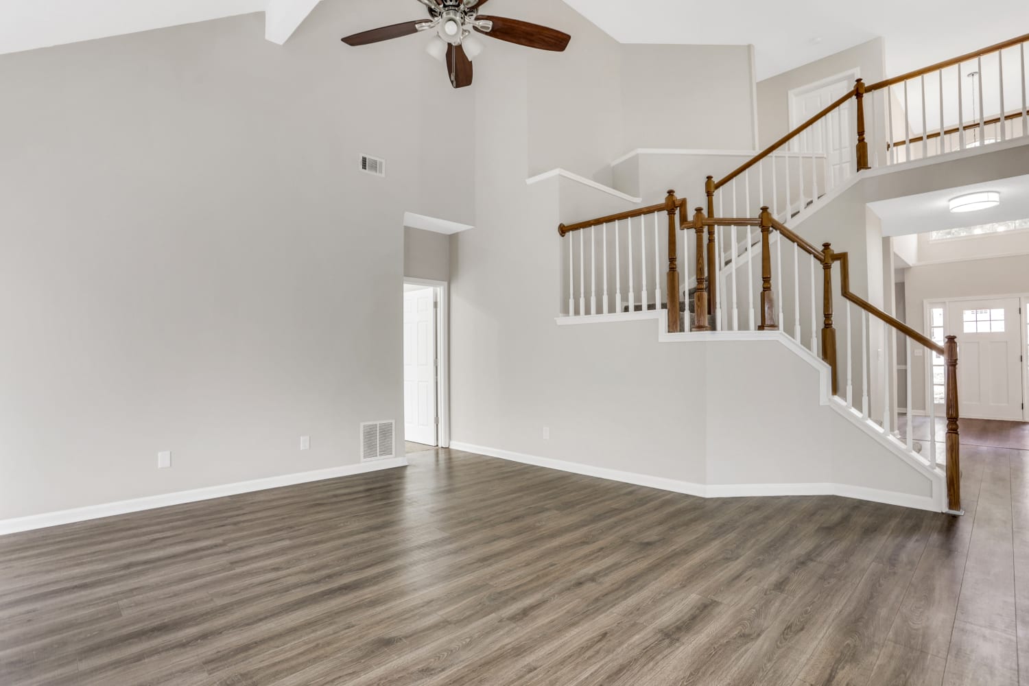 1521 Green Oak Cir photo 5