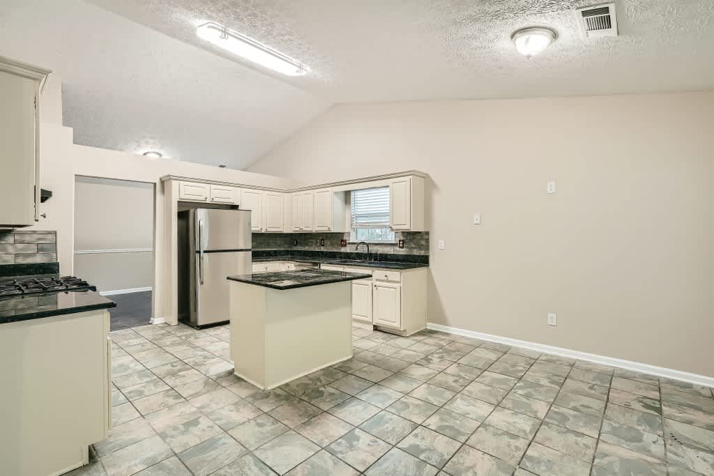 2373 Cove Lake Way photo 5