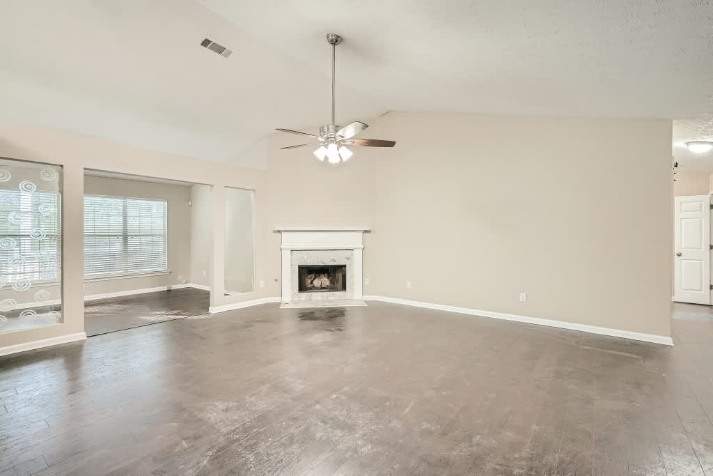 2373 Cove Lake Way photo 4