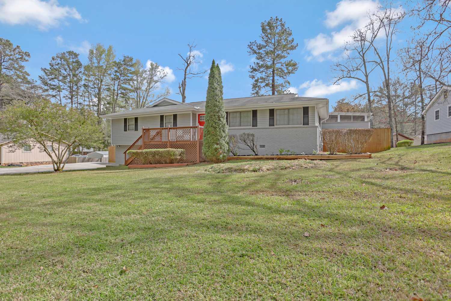 3269 Moravia Dr photo 2