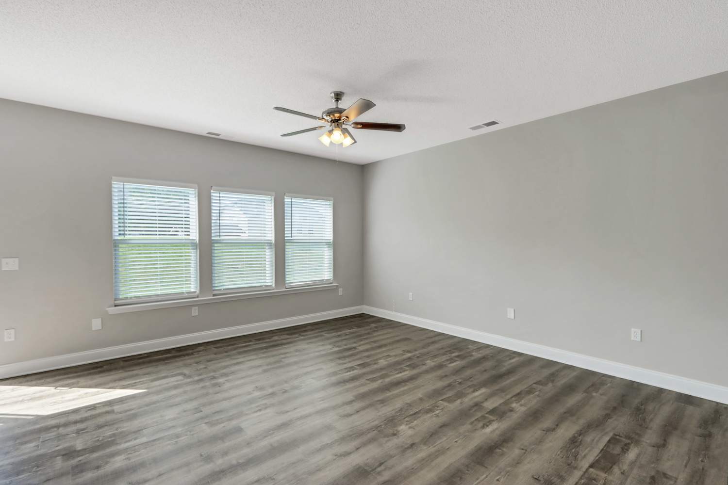13645 Coram Pl photo 5