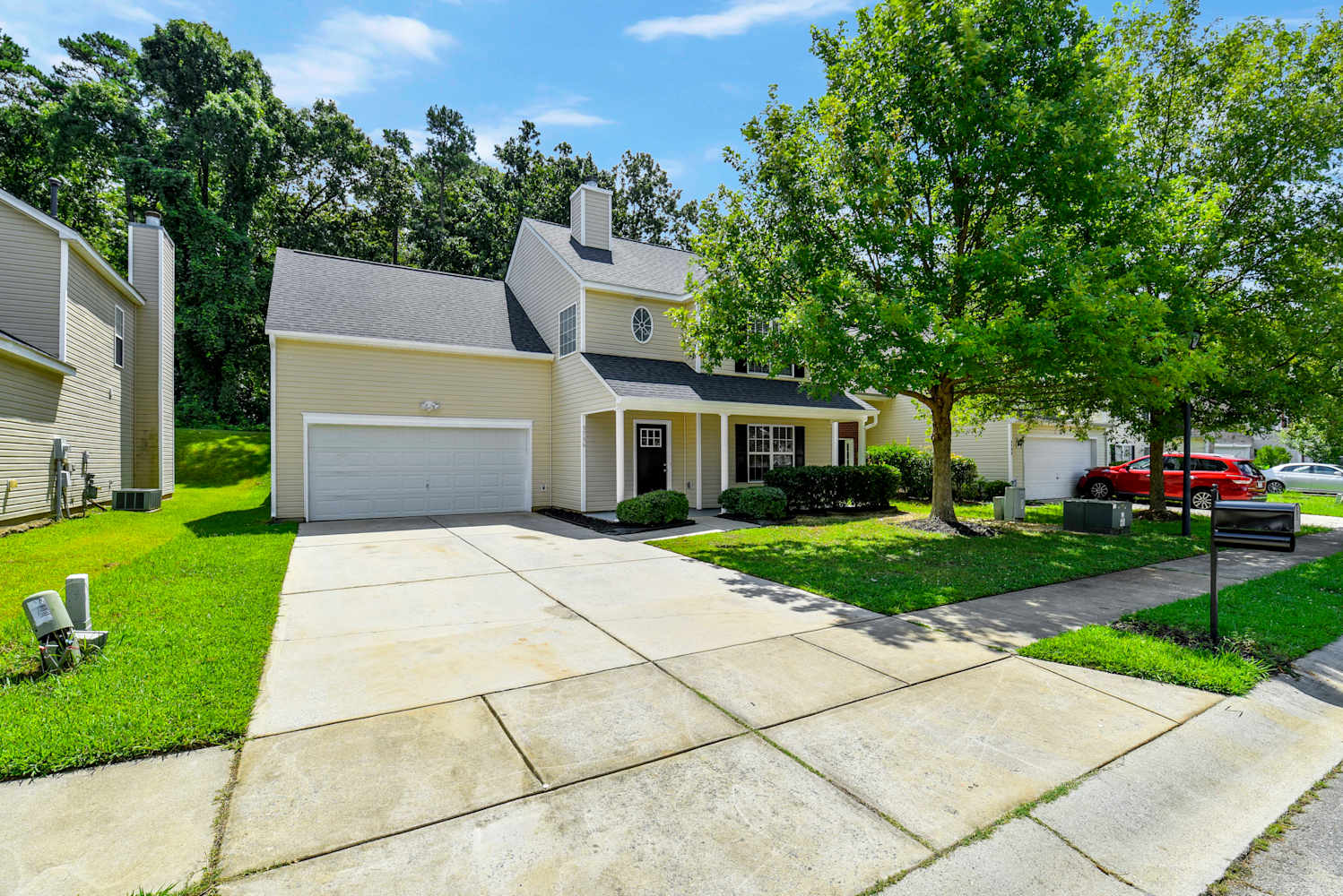5736 Brookfield Pointe Dr photo 3