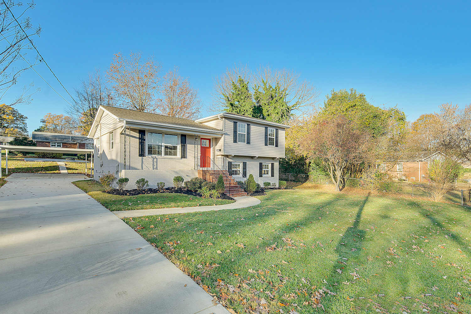 2531 Tanglebrook Ln photo 3