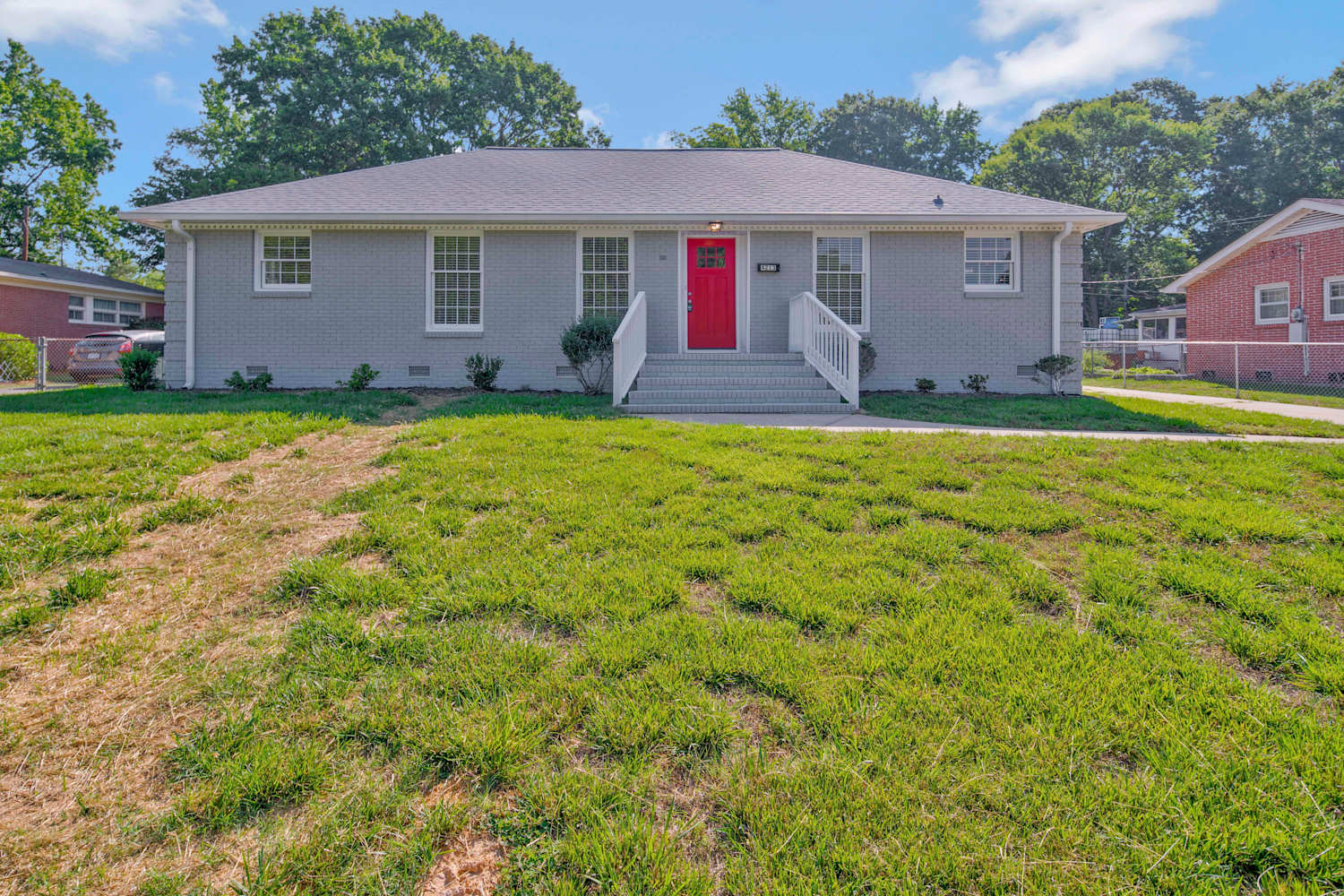 4213 Gladstone Ln photo 2