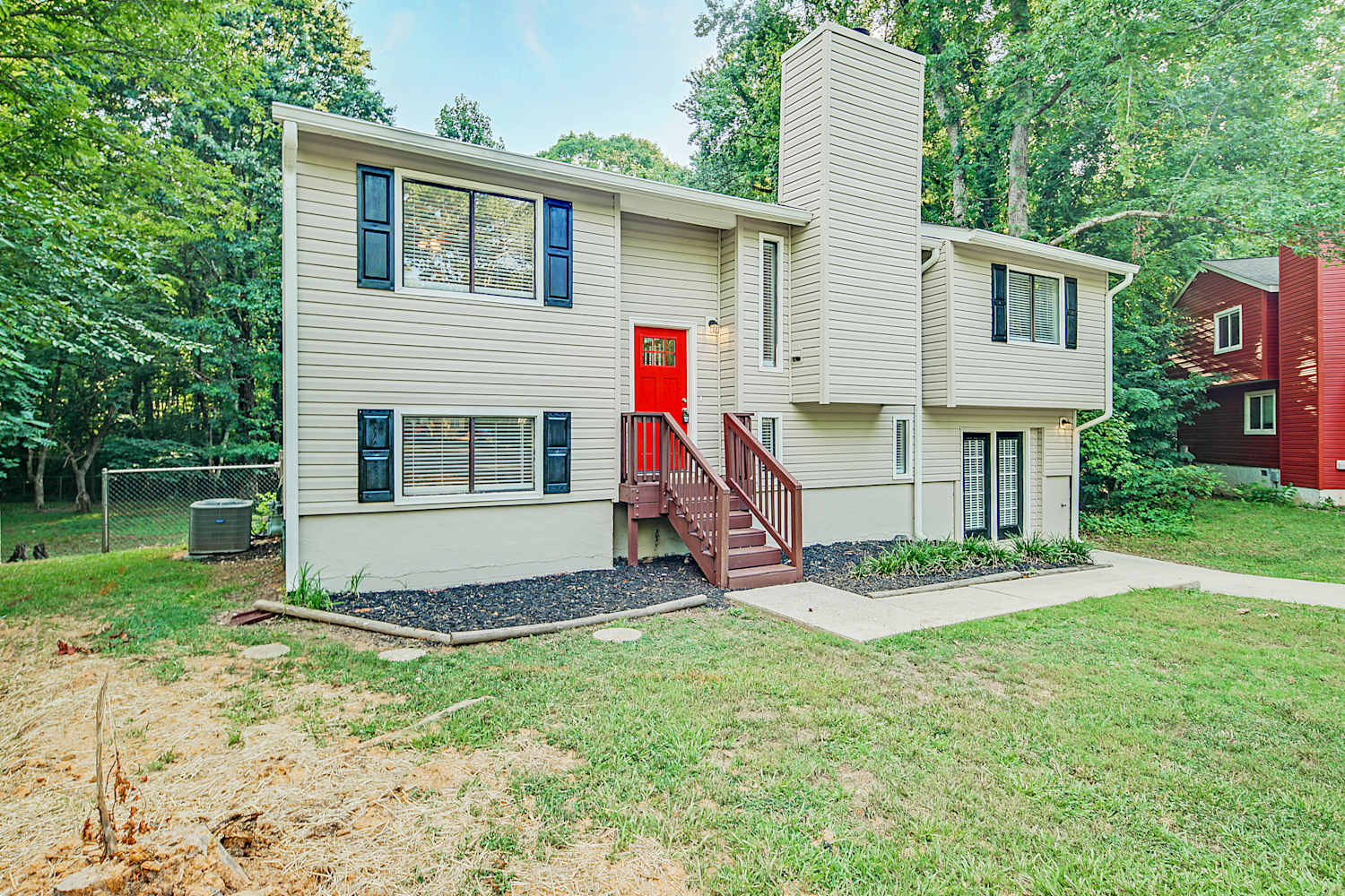 4952 Mcalpine Ln photo 2