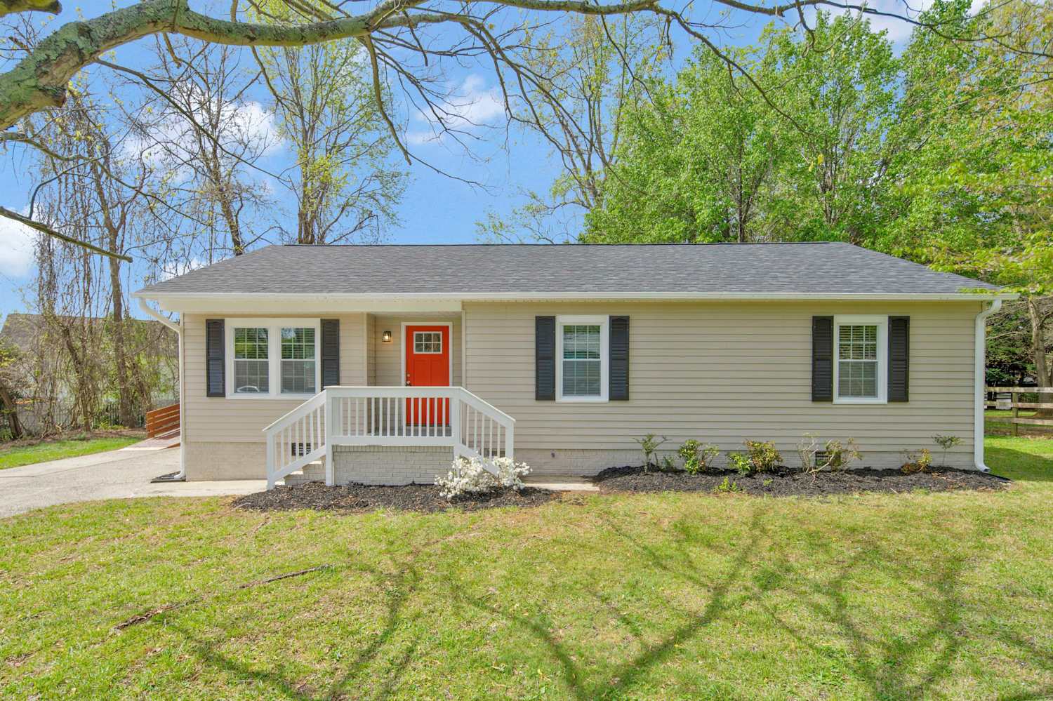 1717 Baytree Ct photo 2