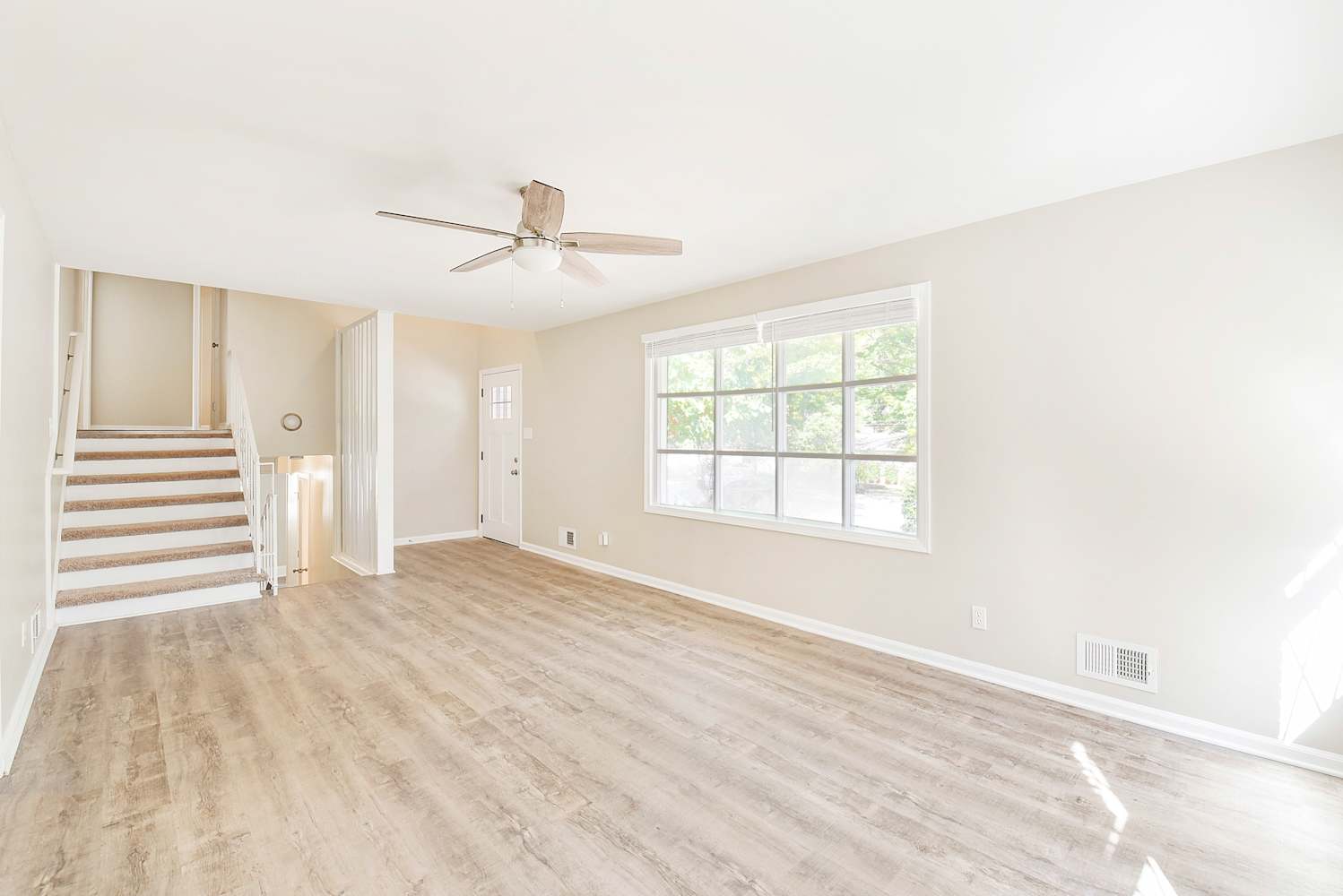 3938 Somerdale Ln photo 3
