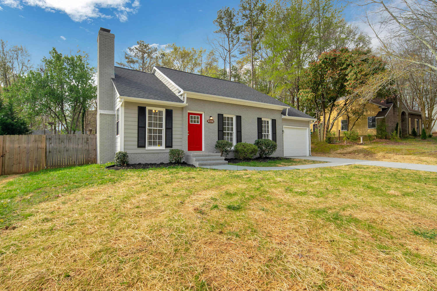 6530 Touchwood Dr photo 3