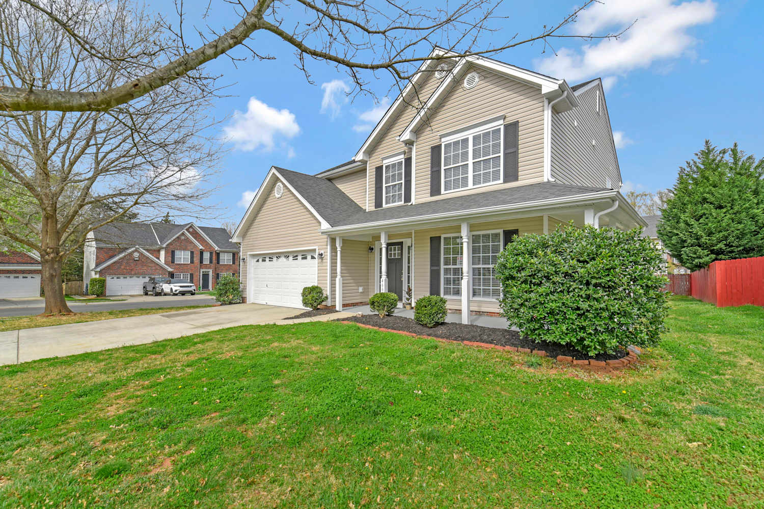 4664 Cedar Rock Dr photo 2