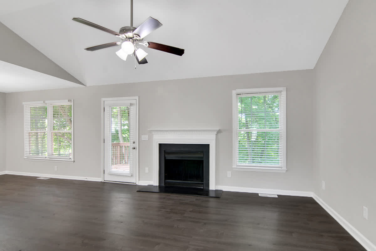 5601 Rudolph Ct photo 5