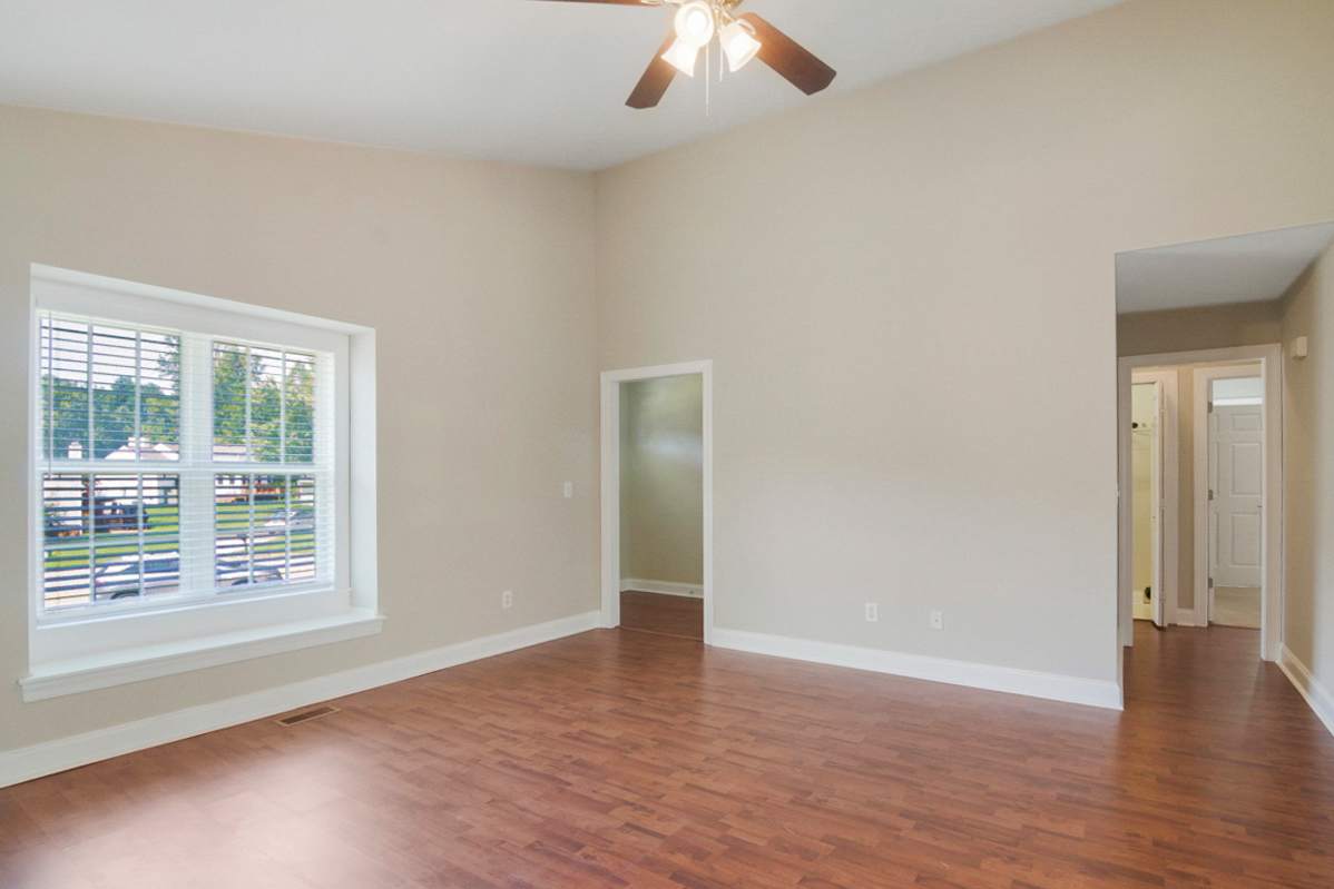 601 Flicker Ct photo 5
