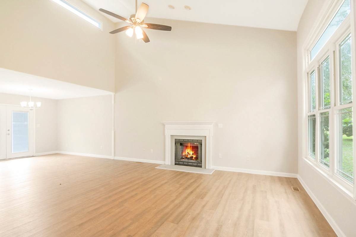136 Kings Way photo 5