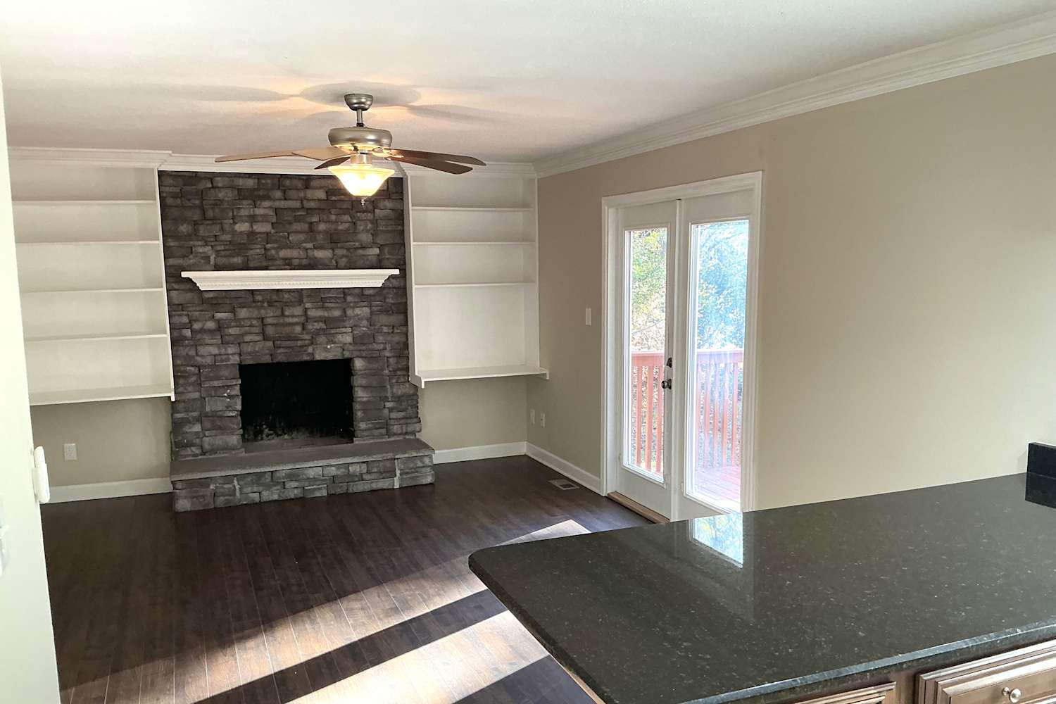 2 Acorn Ct photo 2