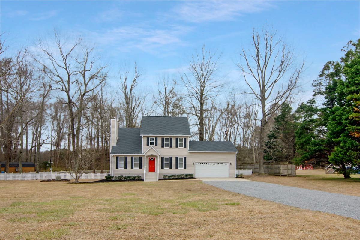 53 Hobson Ln photo 4