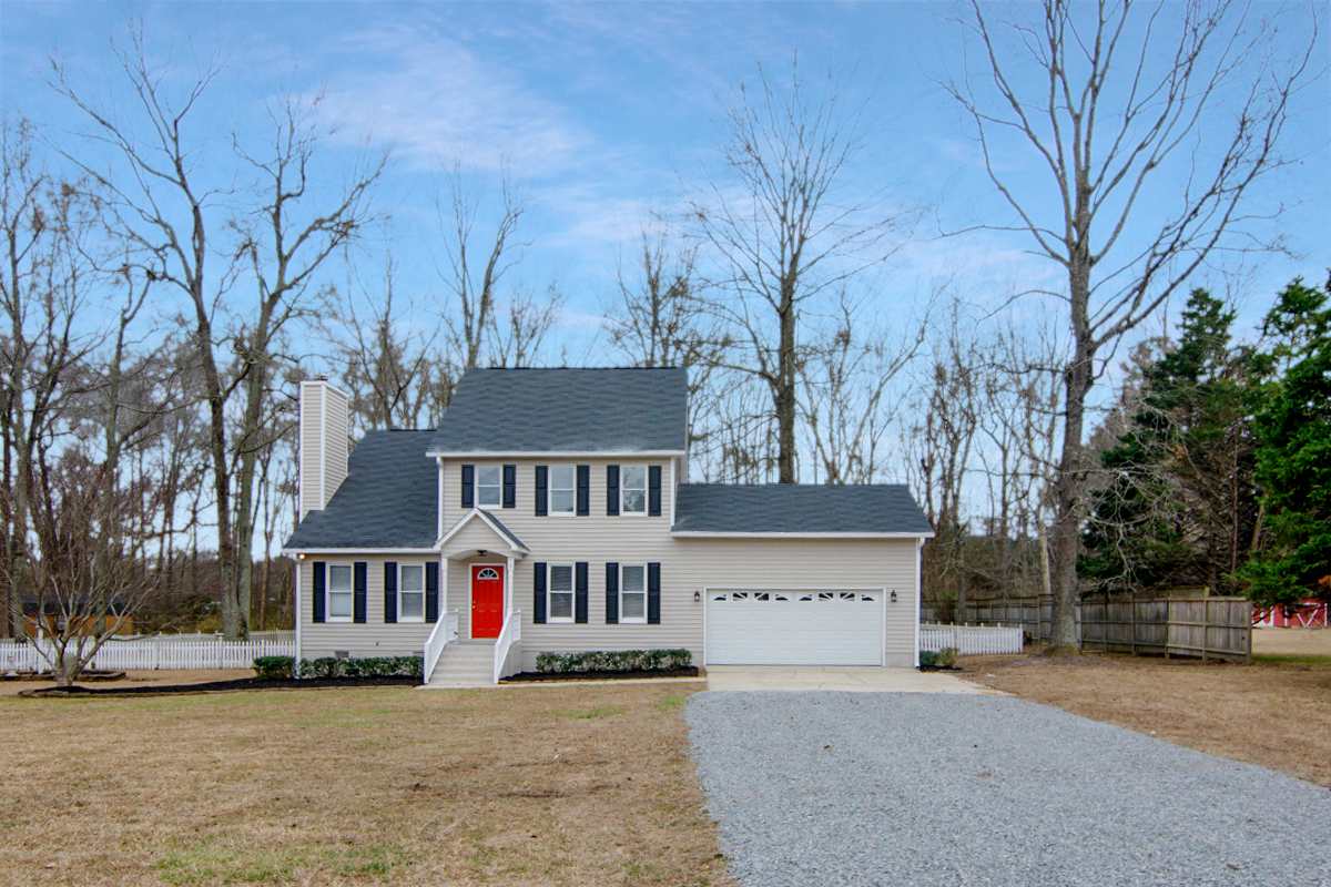 53 Hobson Ln photo 3