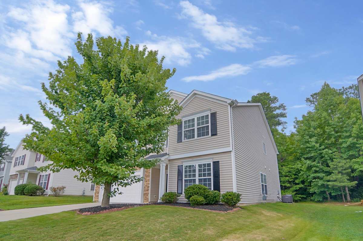 2349 Lazy River Dr photo 2