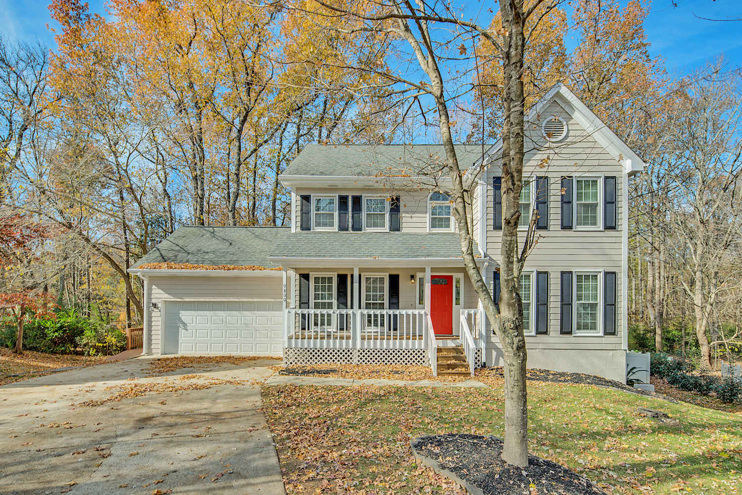 9800 Fairlea Dr photo 2