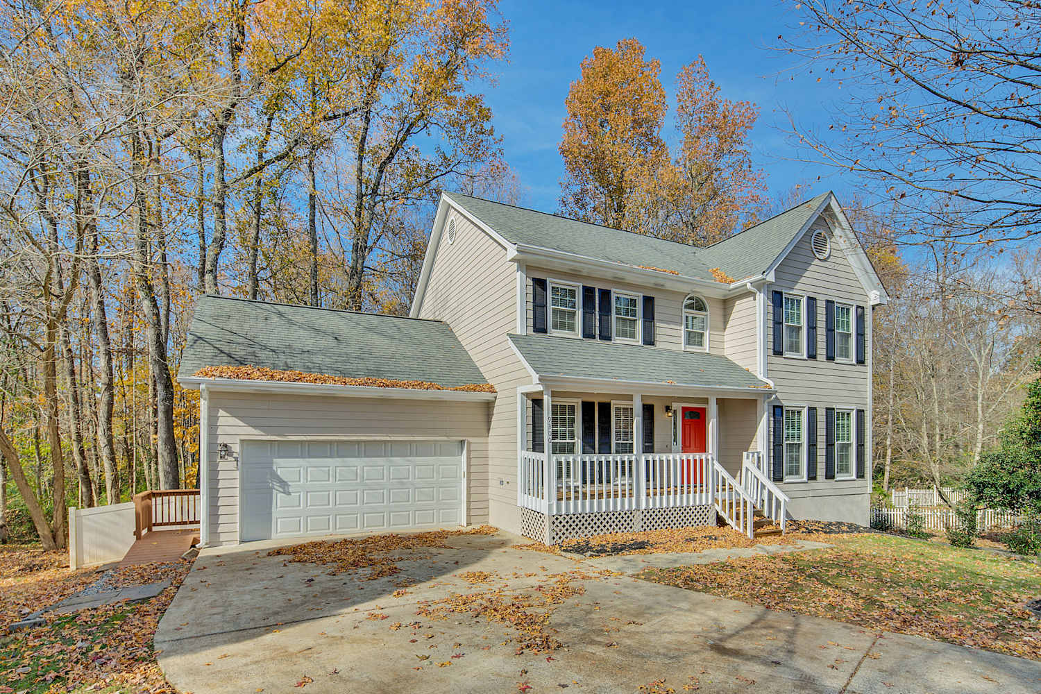 9800 Fairlea Dr photo 3