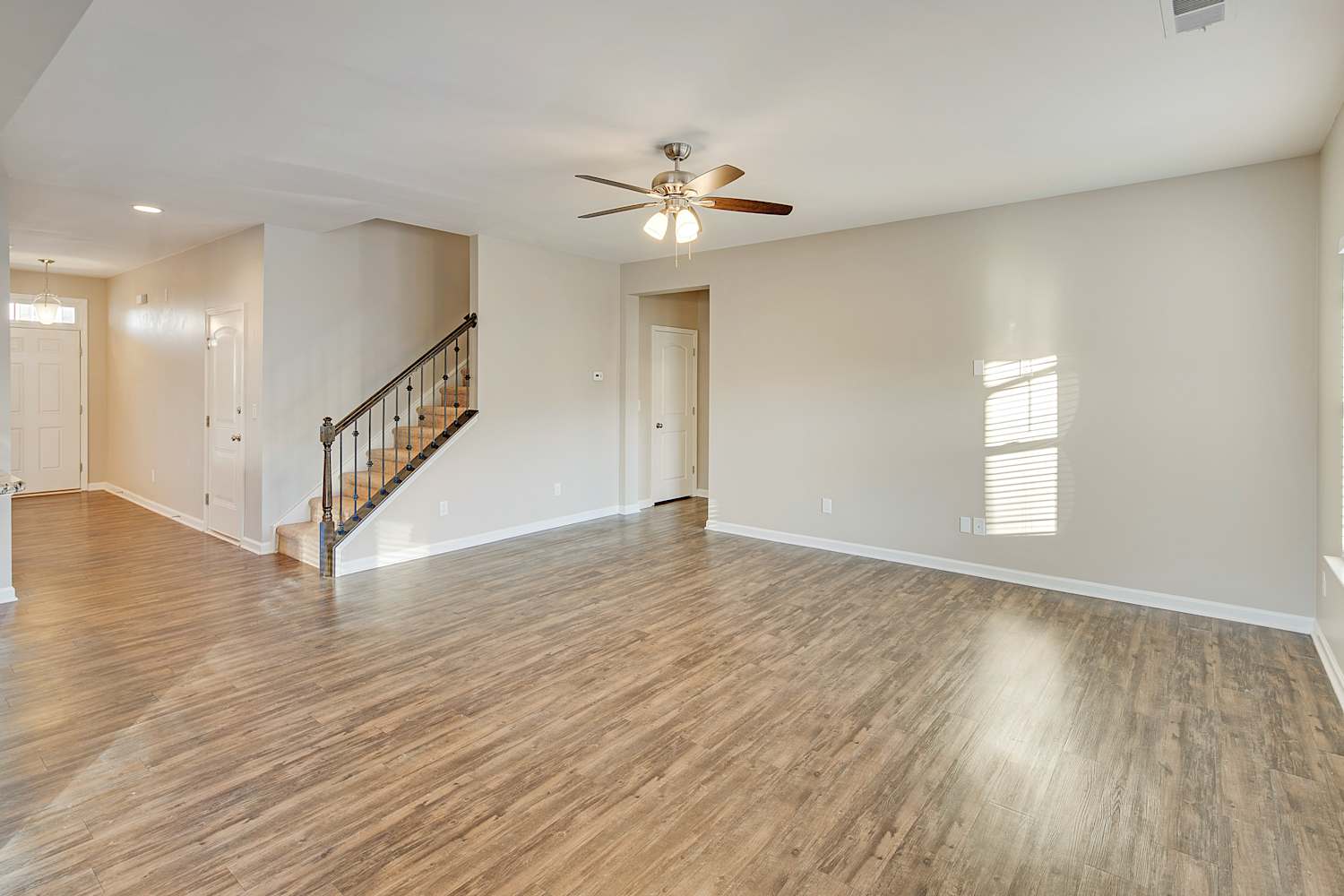 3604 Moorhen Dr photo 3