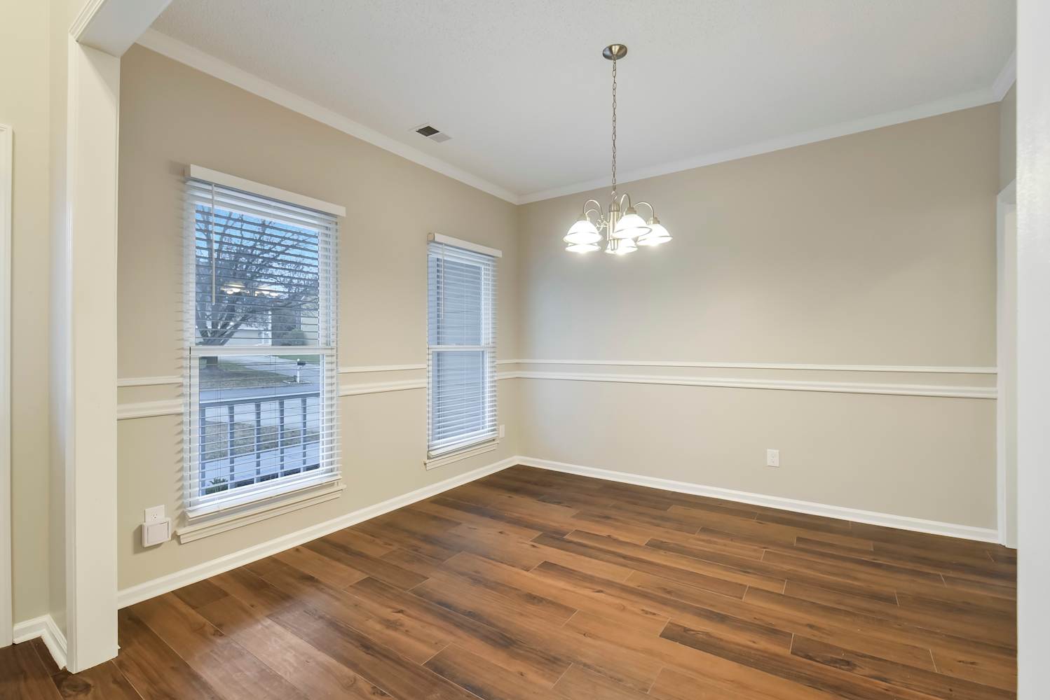 14214 Misty Brook Ln photo 4