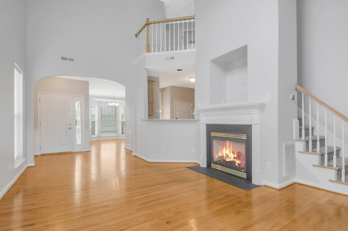 4925 Delta Lake Dr photo 5