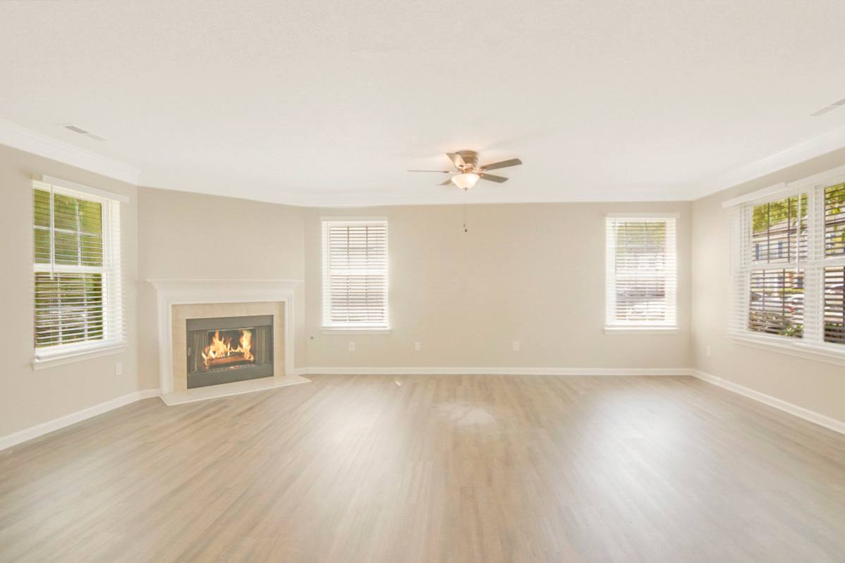 120 Pebblestone Dr photo 3