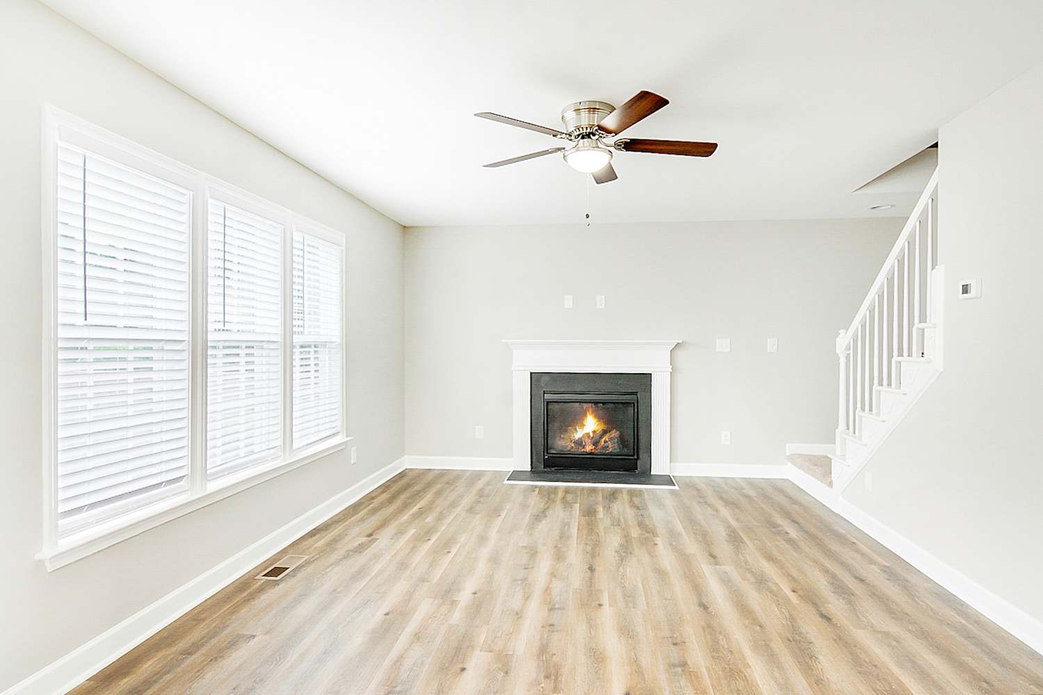 109 Woodsorrell Ct photo 4
