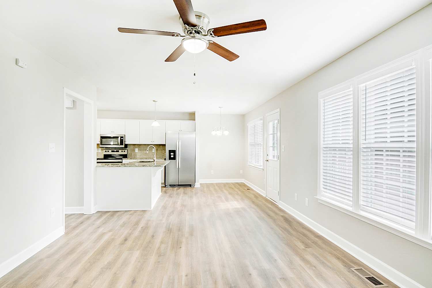 109 Woodsorrell Ct photo 5