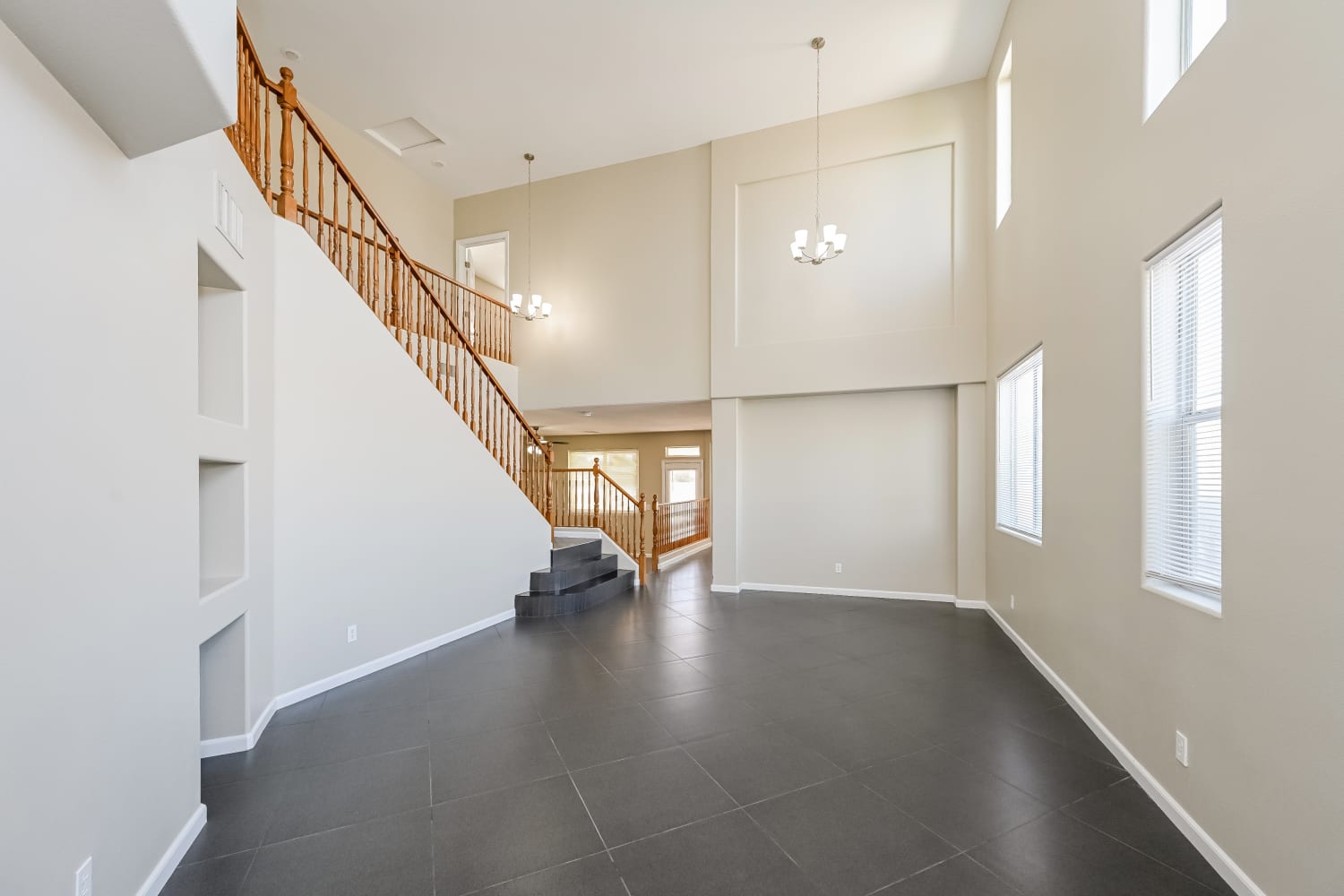 5487 Caprock Canyon Avenue photo 4