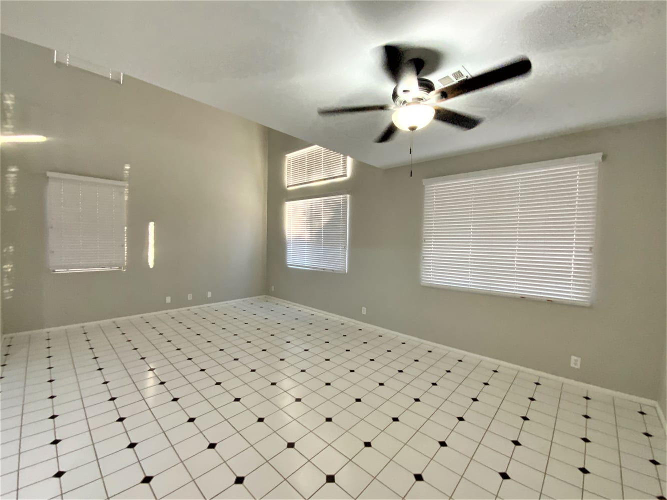5509 Flora Spray Street photo 4