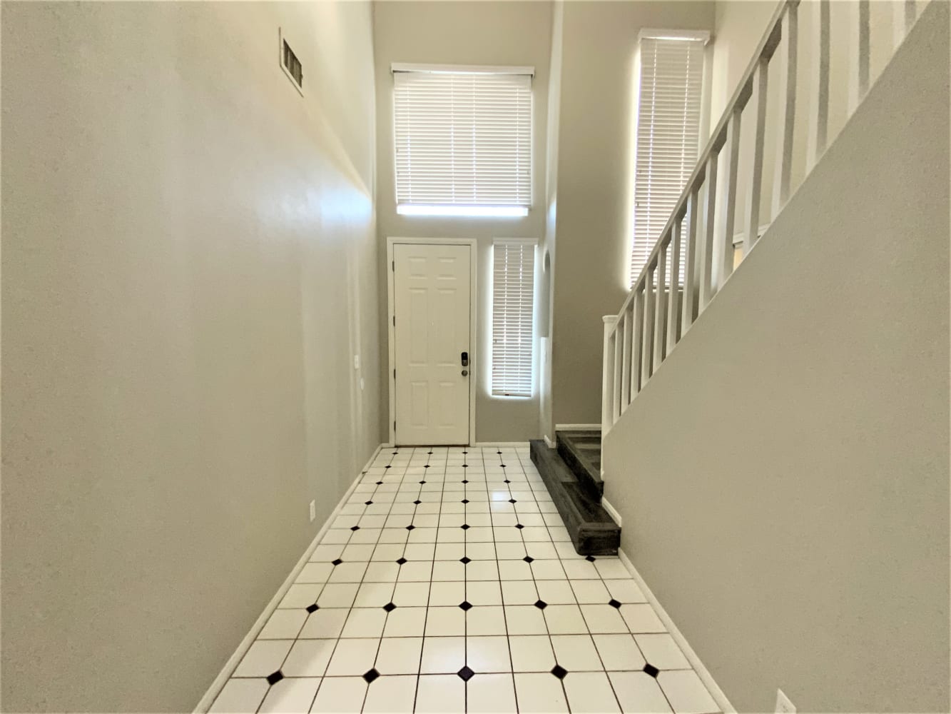 5509 Flora Spray Street photo 2