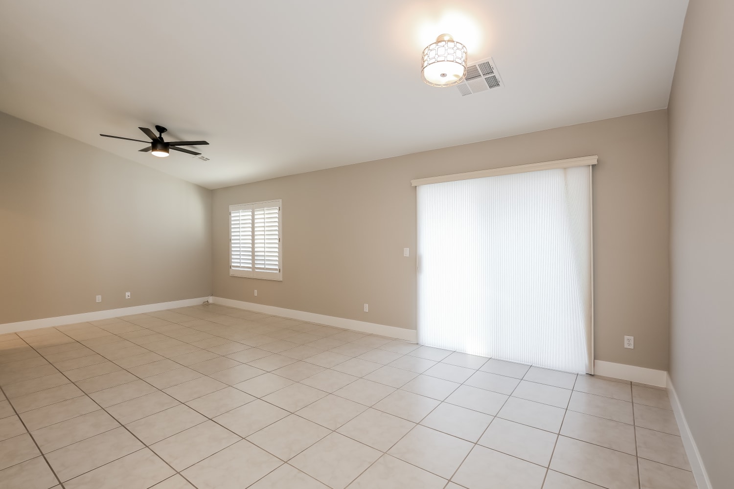 3429 Camsore Point Lane photo 4