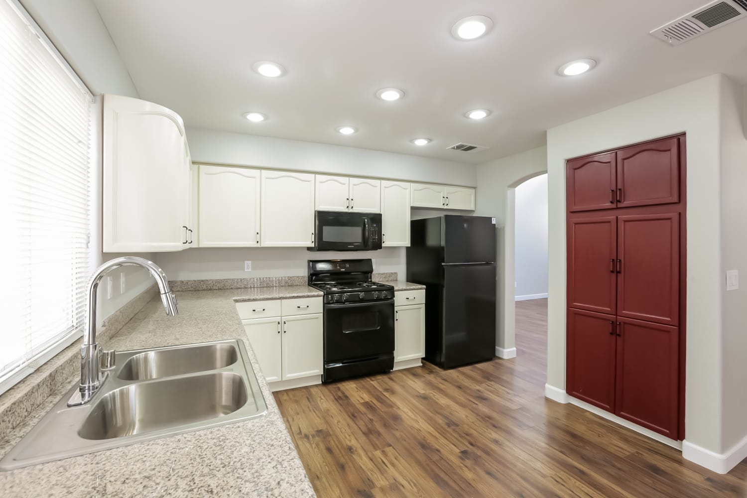 3328 Michelangelo Court photo 4