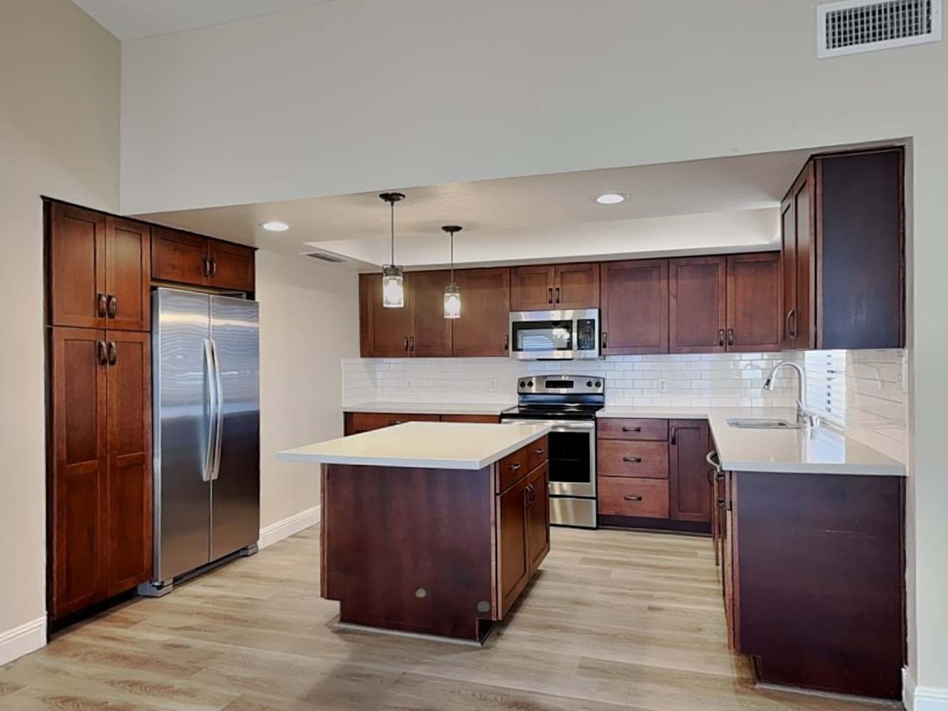 8428 Mulcahy Avenue photo 4