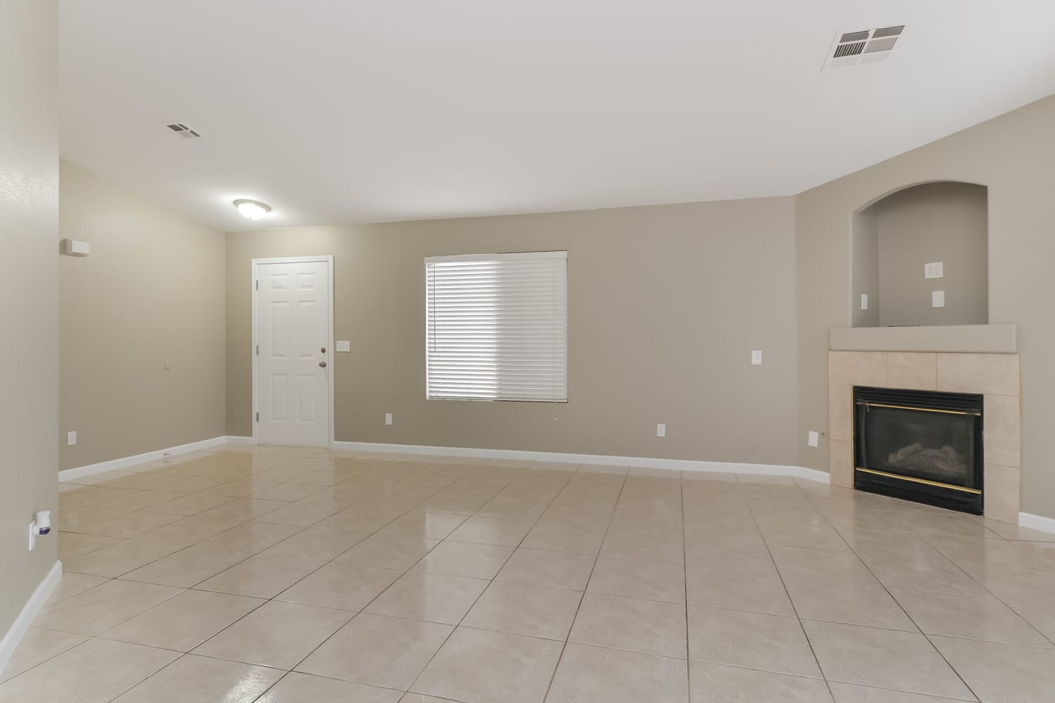 1054 Whispering Birch Avenue photo 3