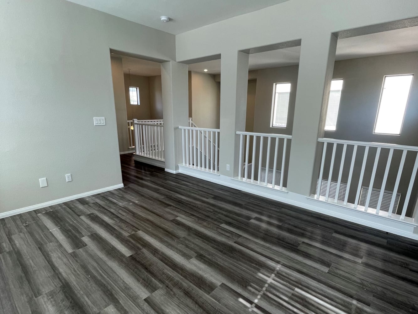10463 Foggy Glen Avenue photo 5