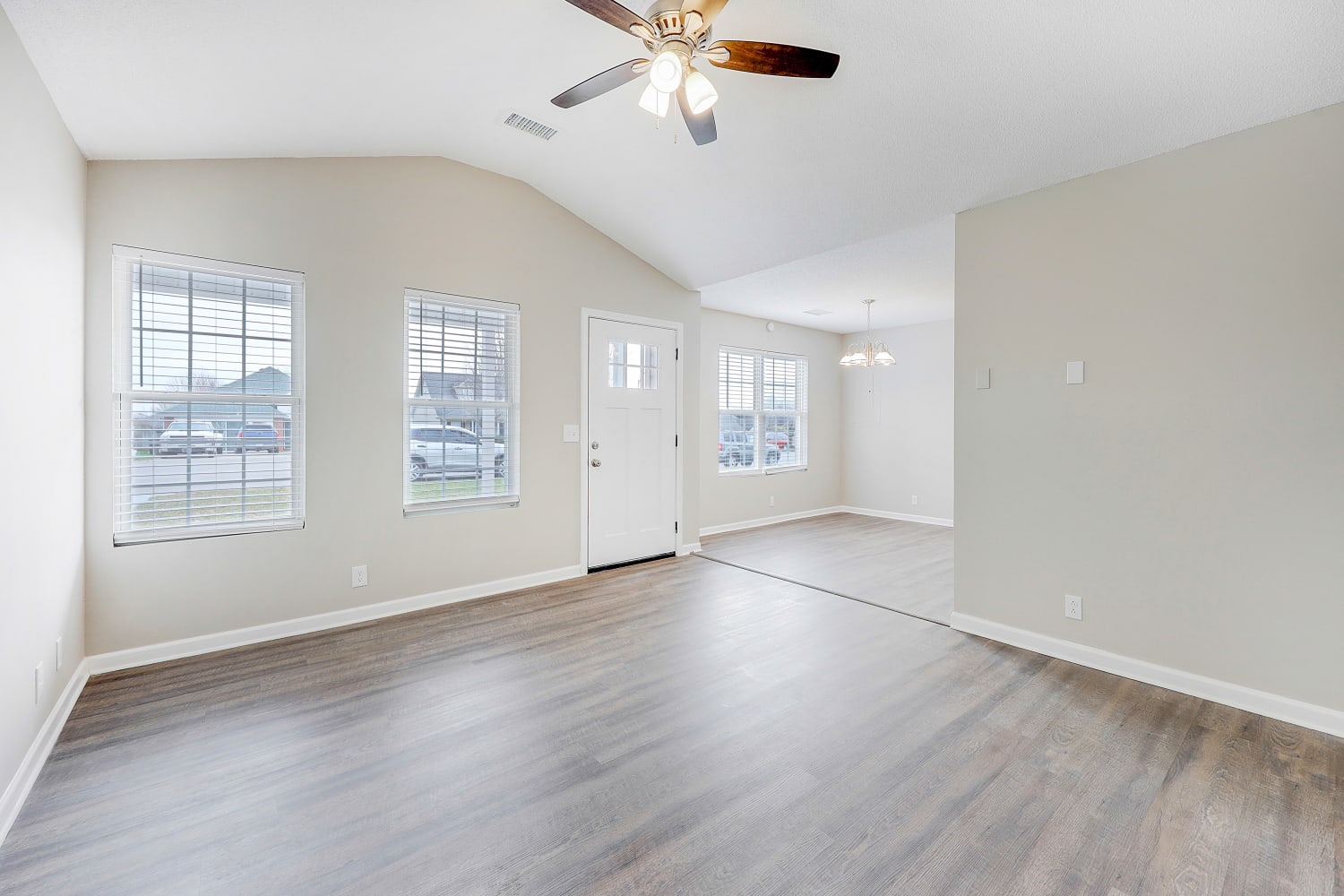 2610 Hawk Eye Ct photo 3