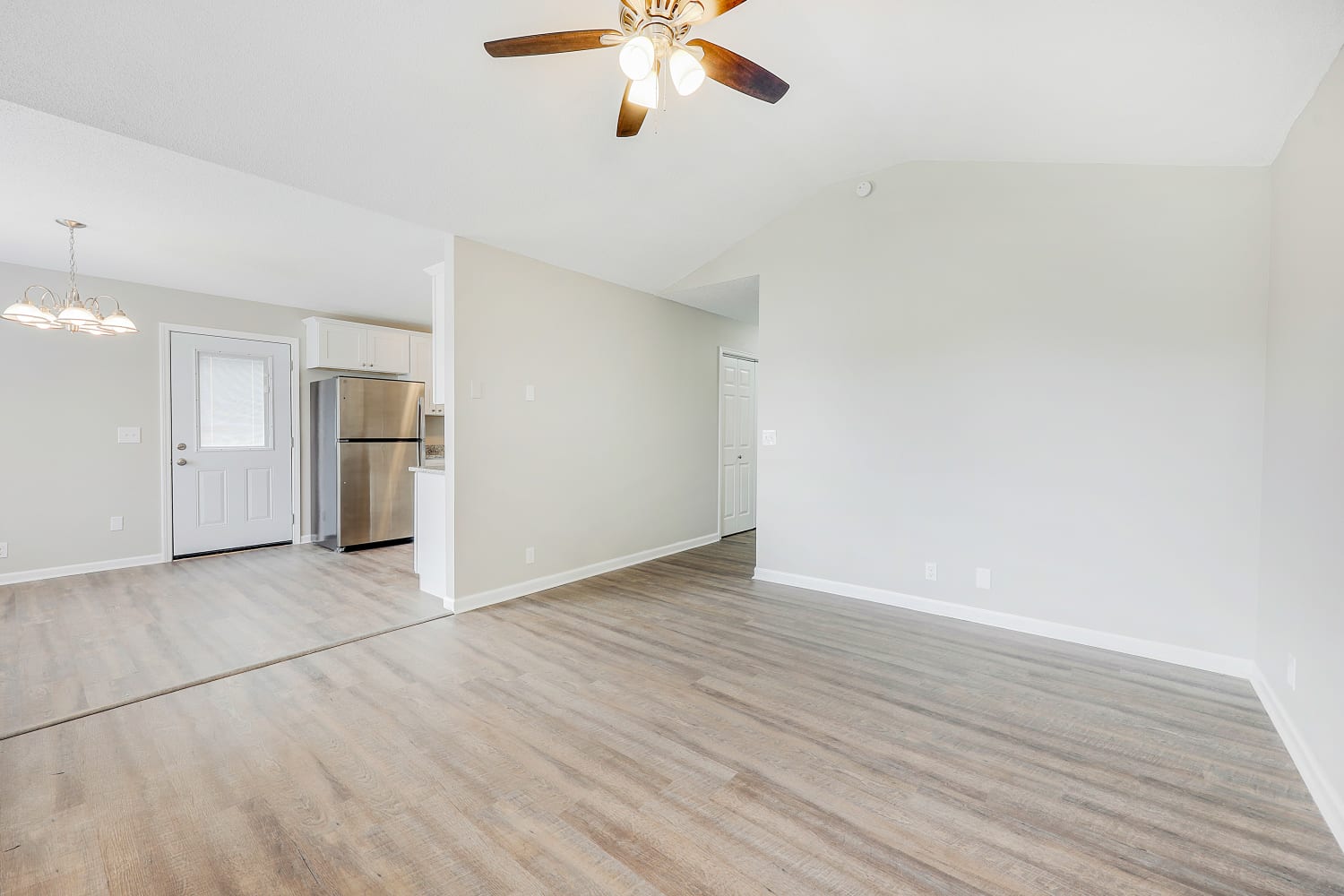 2610 Hawk Eye Ct photo 4
