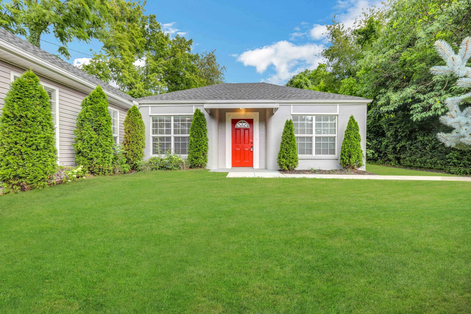 337 Moncrief Ave photo 2