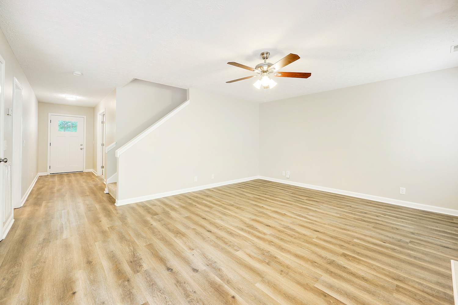 145 Saddle Dr photo 3