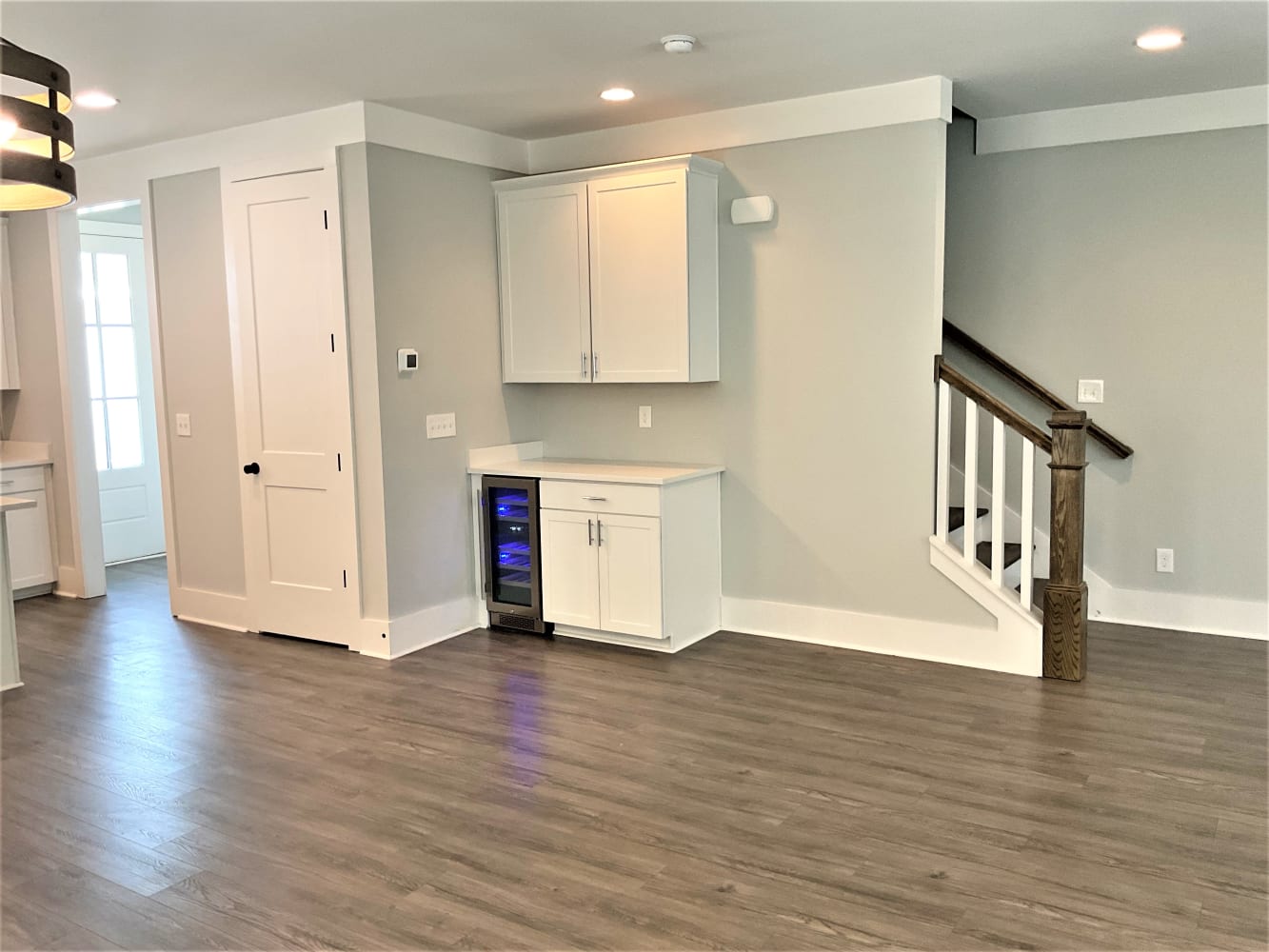 261 Founders Ln photo 5