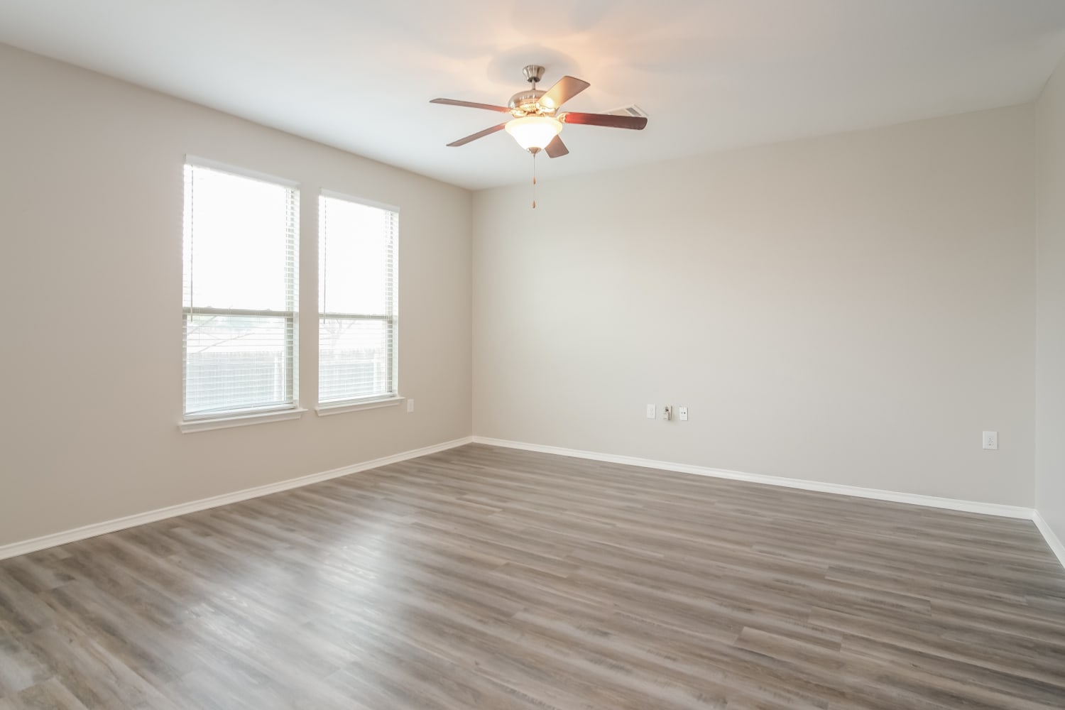 8700 Alum Rock Drive photo 3