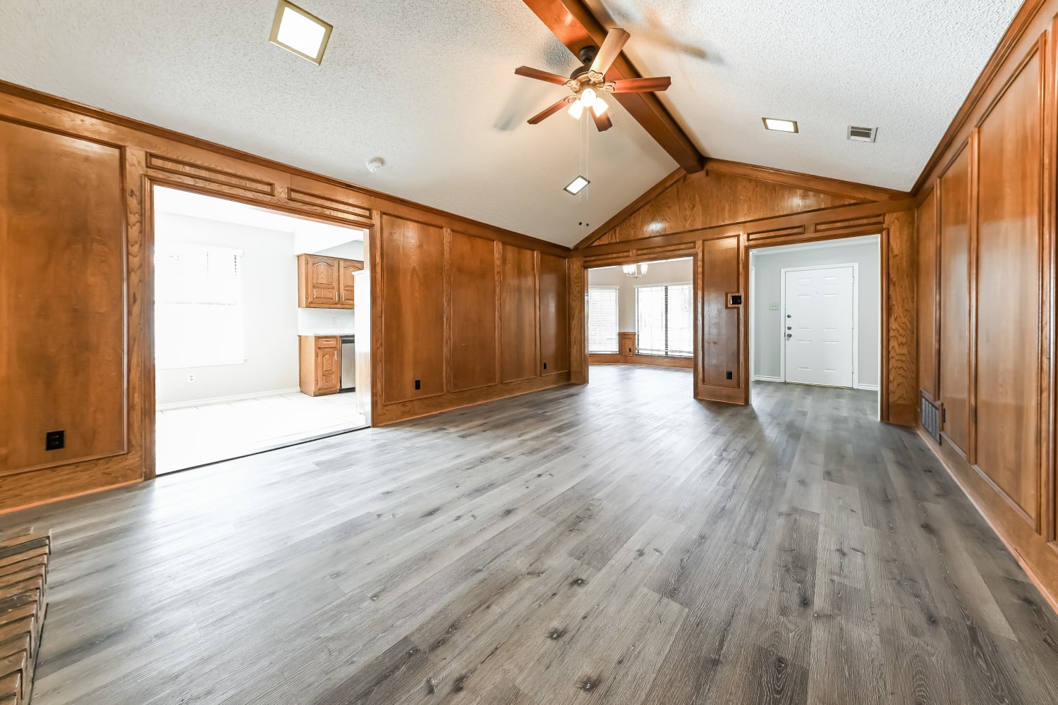 1806 Seabrook photo 3